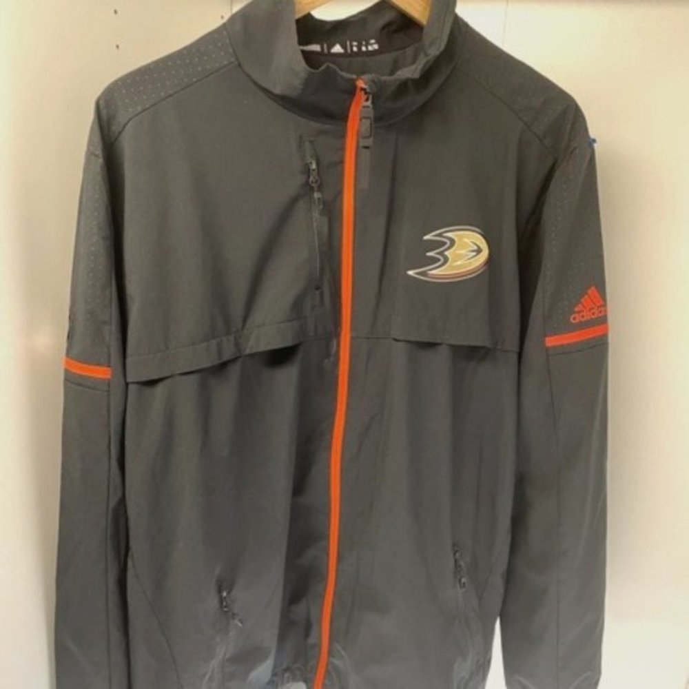 Brand New NHL ADIDAS Anaheim Ducks Mens Jacket XL